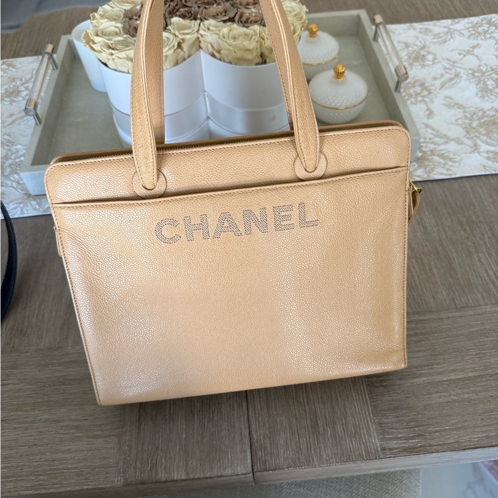 CHANEL Beige Caviar  Shoulder Bag